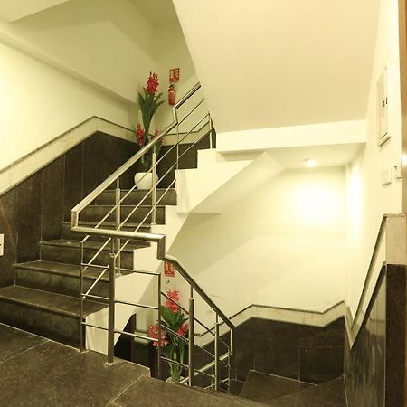 Hotel Qualia Suites At Delhi Airport Nueva Delhi Exterior foto