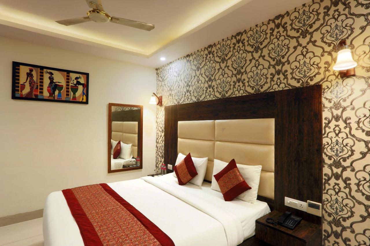 Hotel Qualia Suites At Delhi Airport Nueva Delhi Exterior foto