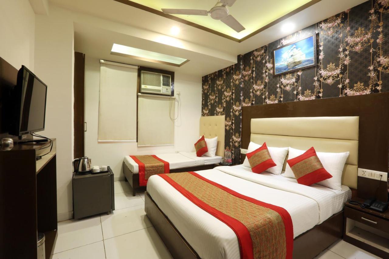 Hotel Qualia Suites At Delhi Airport Nueva Delhi Exterior foto
