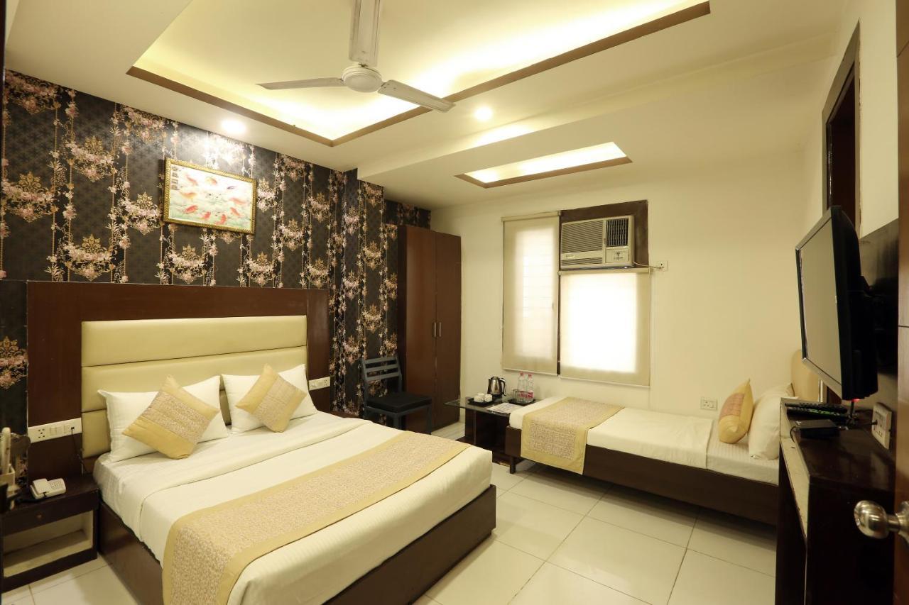 Hotel Qualia Suites At Delhi Airport Nueva Delhi Exterior foto